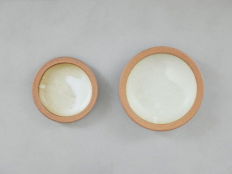 アデペシュの天然陶器製楕円形プレート