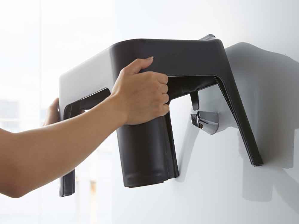 YAMAZAKI Towerの引っ掛け式風呂イス