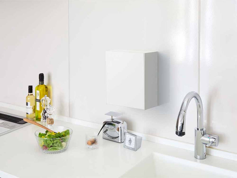 YAMAZAKIタワーの壁掛けダストボックス＆収納ケース