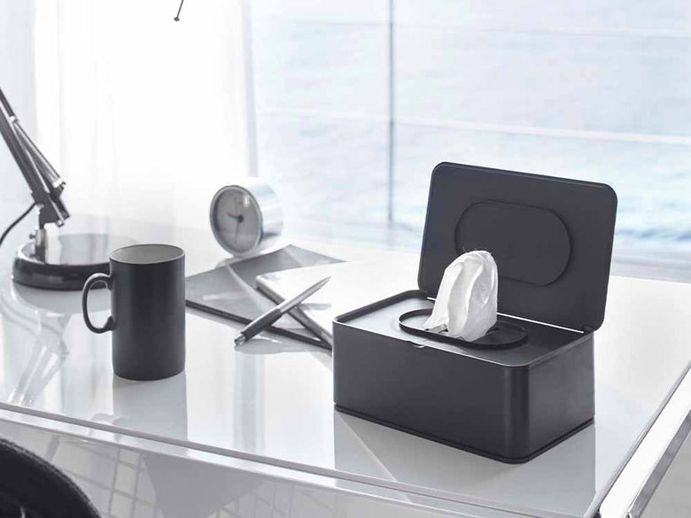 Yamazakiスマートウェットティッシュケース、シルバー色のプラスチック製