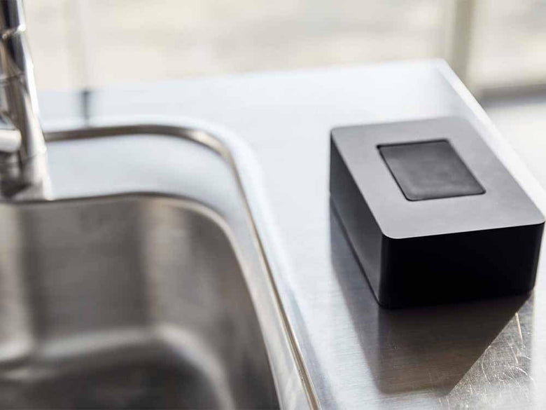 Yamazakiタワー製の銀色ウェットシートホルダー