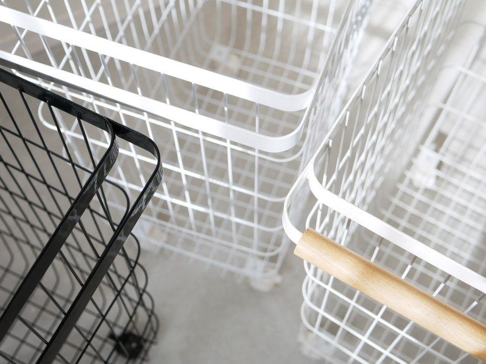 キャスター付きスチール製ランドリーバスケット