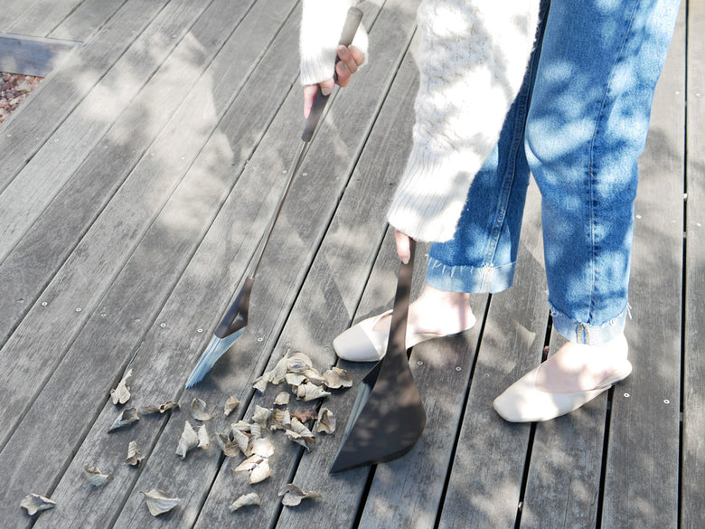 素足の足、つま先、足首、ふくらはぎを示す画像