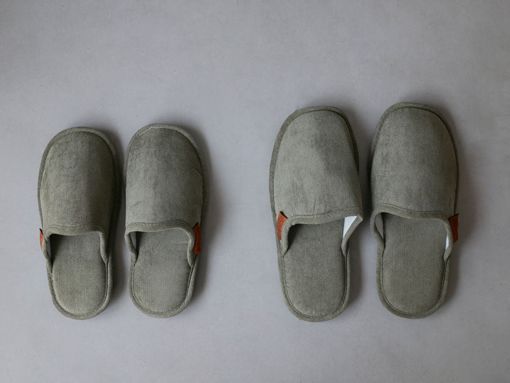 DULTONブランドのレディースベージュコーデュロイスリッパ