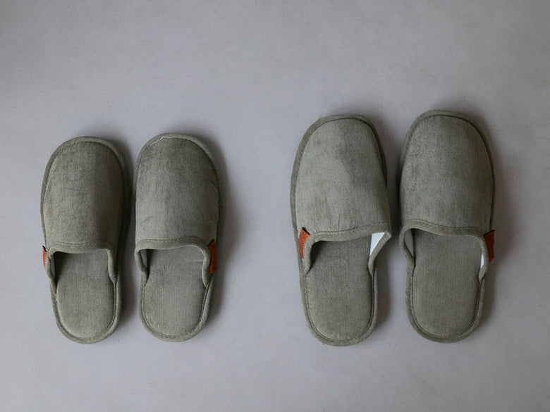 DULTONブランドのレディースベージュコーデュロイスリッパ