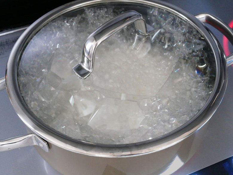 WMFフュージョンテック ミネラルキャセロール24cm、ホーロー鋼板製本体とステンレスつまみ付きの調理鍋