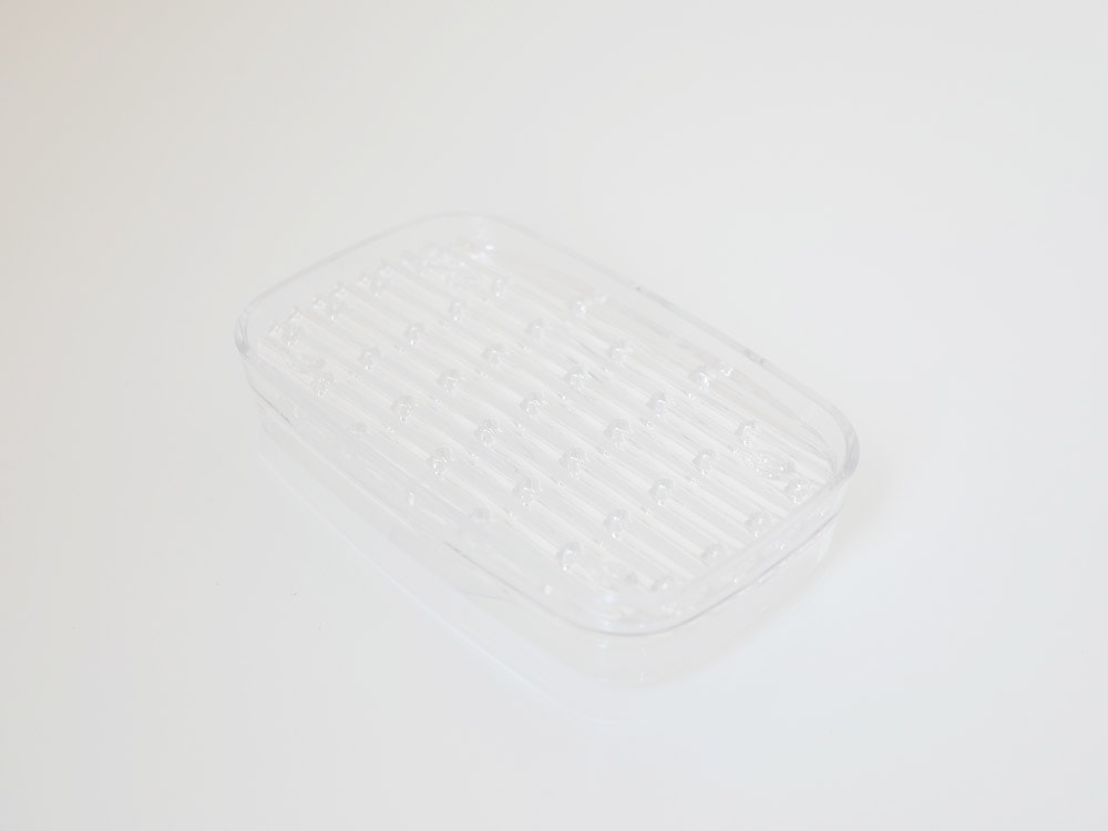 like-itシンクキャディに調理器具やトレーが収納されている様子