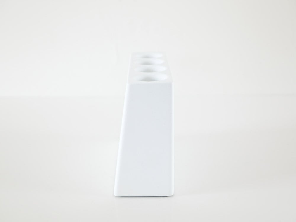 マット仕上げのideaco slim2 アンブレラスタンド