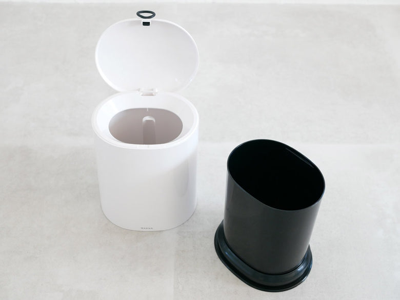 マーナのプラスチック製シリンダー型トイレポット