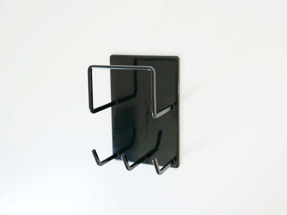 マグネット搭載バスルームクリーニングツールホルダー