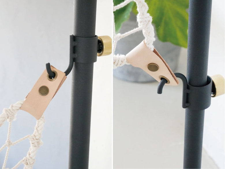 ロープと自然素材で作られたスイング