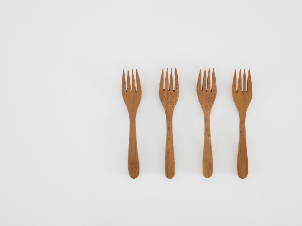 ティークウッド製のフォークとスプーンセット