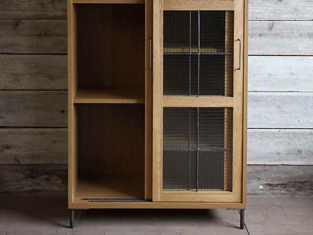 adepecheのスライドガラスキャビネット