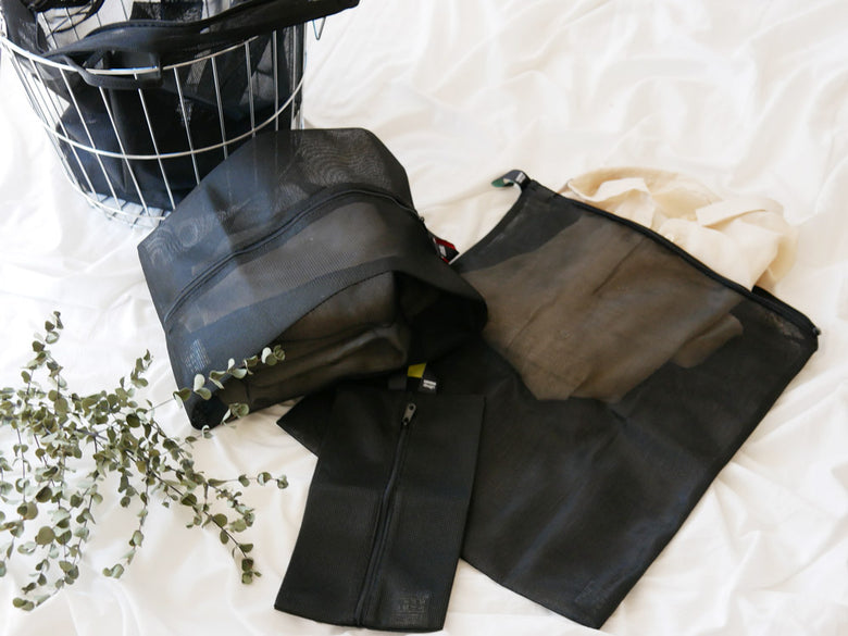 サラサデザインのポリエステルとラテックス素材を使用したフラットリバーシブルランドリーネット。洗濯用の革新的なバッグ。