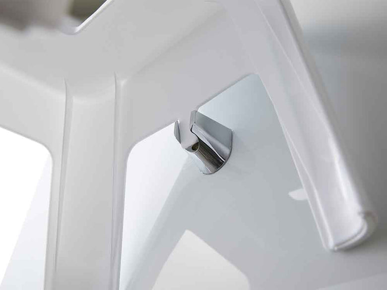 シルバーカラーのプラスチック引っ掛け風呂イス