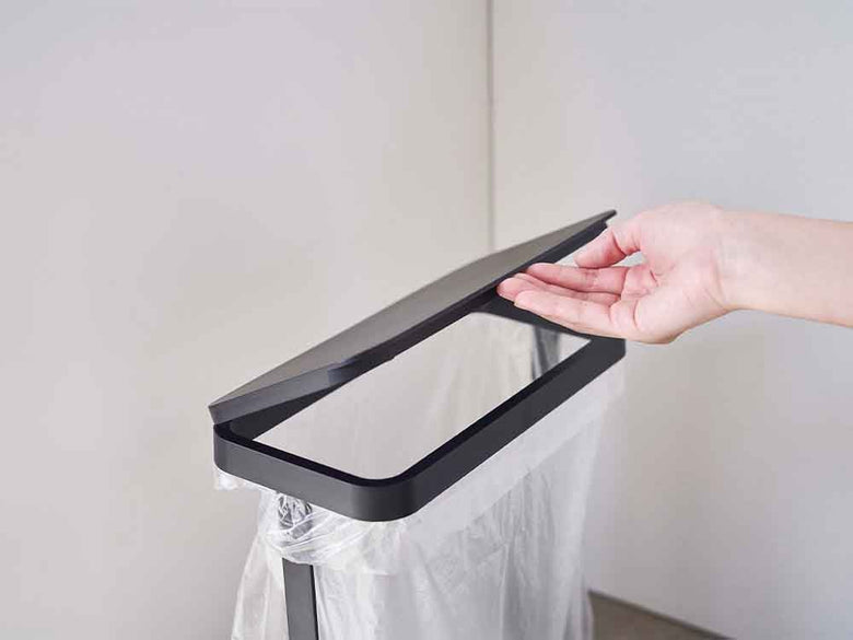 銀色のLUCEルーチェ分別ゴミ袋ホルダー