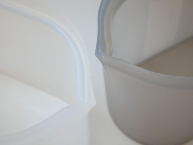 Zip Topブランドのプラチナシリコーン製ジップトップディッシュ、透明な蓋付き食材保存容器