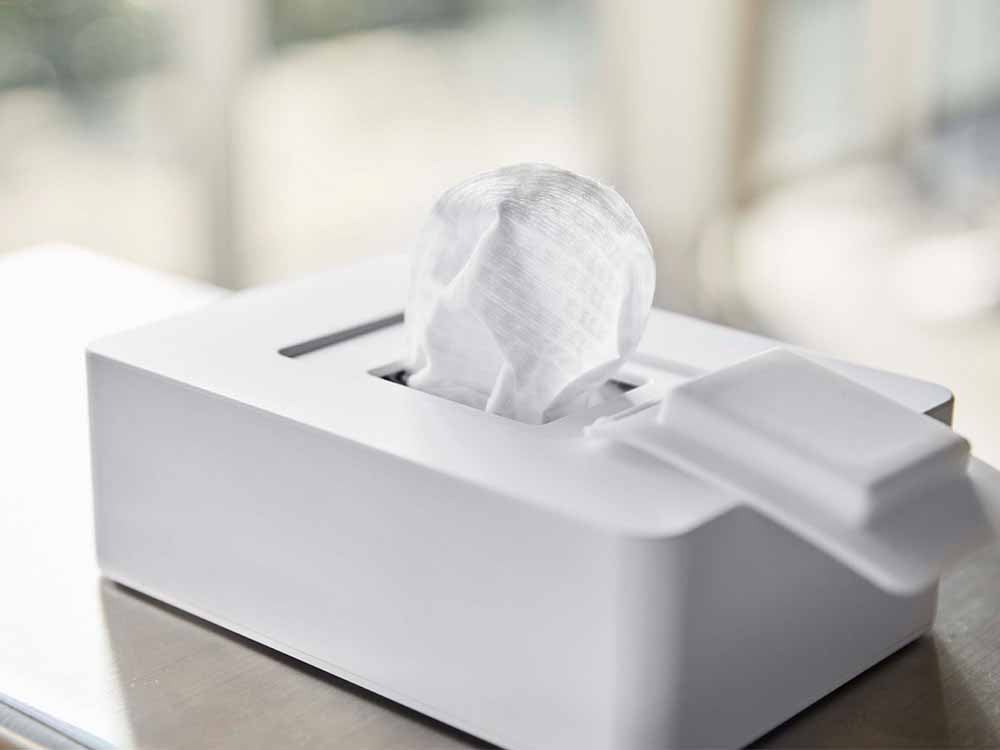 山崎タワーの白いウェットシートホルダー