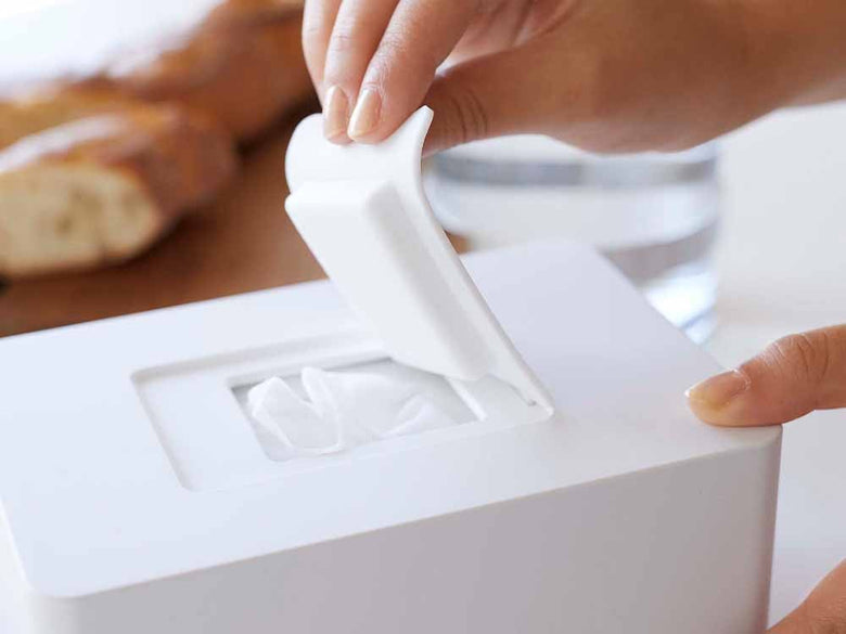 タワー製ウェットシートおよびフェイシャルティッシュホルダー