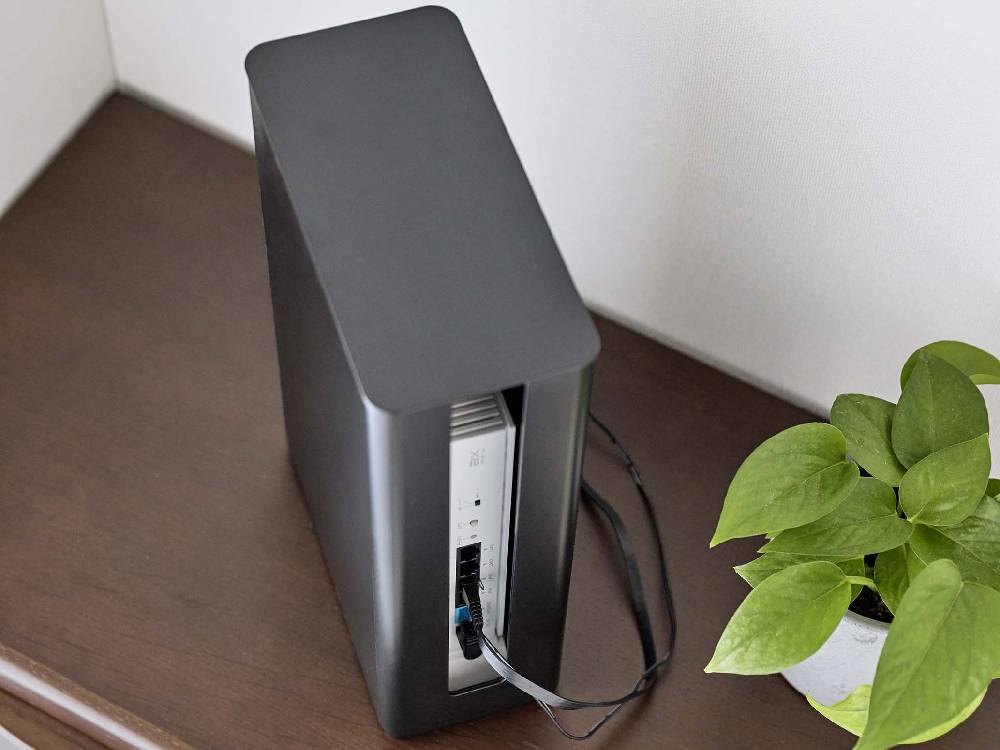 smart/Yamazakiの黒いルーター収納ケース