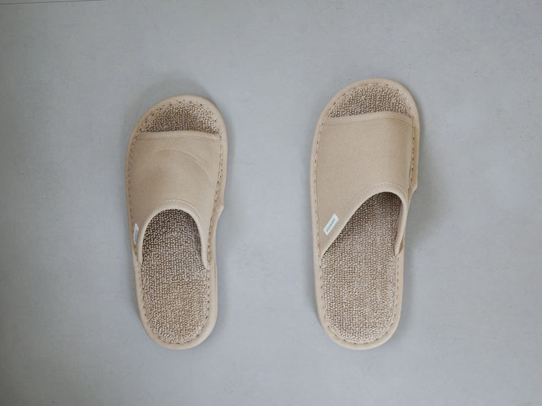 SASAWASHIブランドのささ和紙製スリッパ