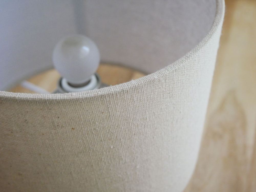 木材とスチール製のMontoナイトランプ