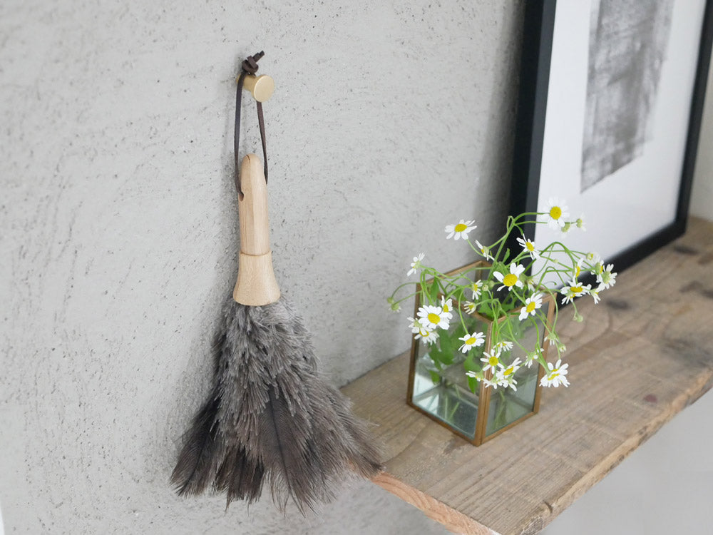 ダルトン製ミニフェザーダスター、オーストリッチ羽根付き