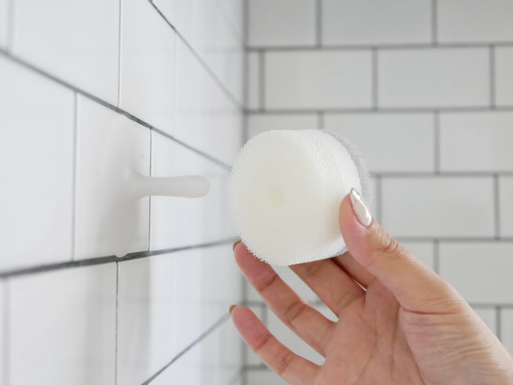 マーナのPOCO吸盤付き洗面スポンジ