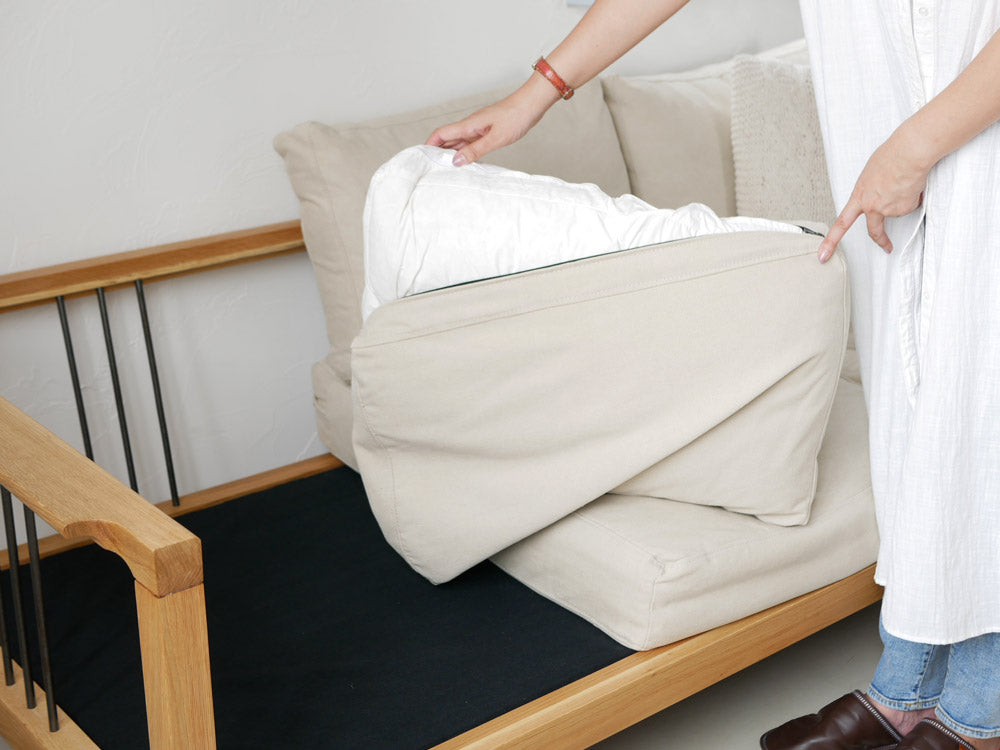 アデペシュのソロ3人掛けファブリックソファ