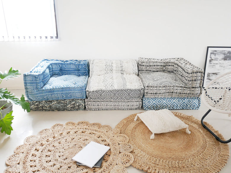 アデペシュ製のコーナーブロックマルチソファ