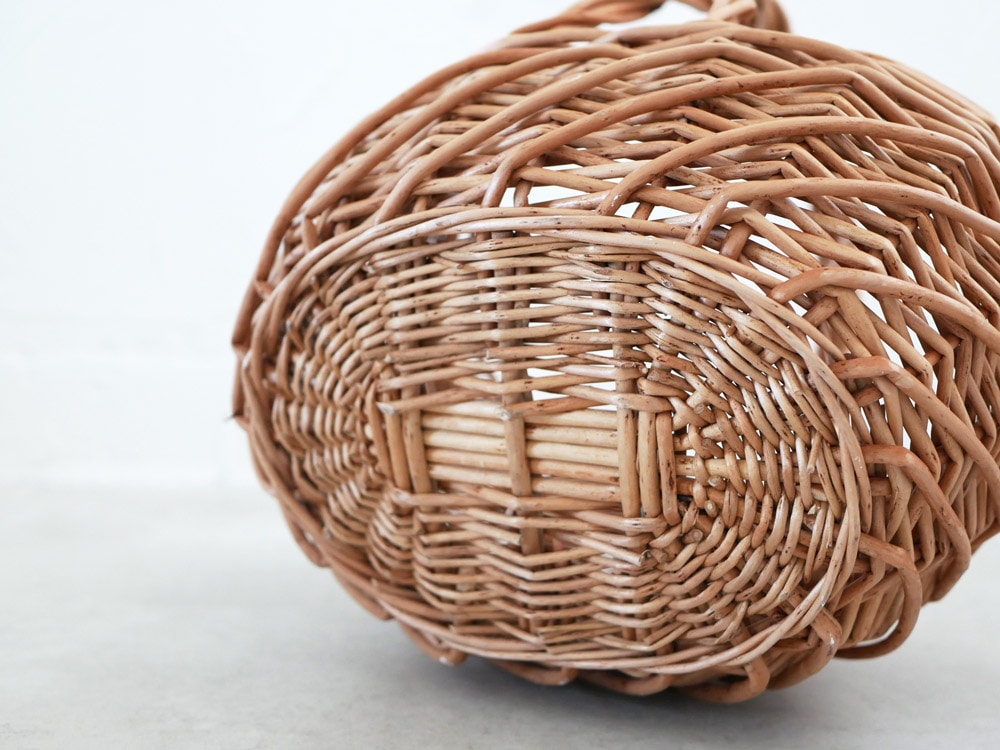 さ*ん様 新登場!!蓋にバックルが!冒険にリビングにウイッカーバスケット屋根上開 POSH LIVING】ウィッカーバスケット 10584｜【公式】ひなたライフ