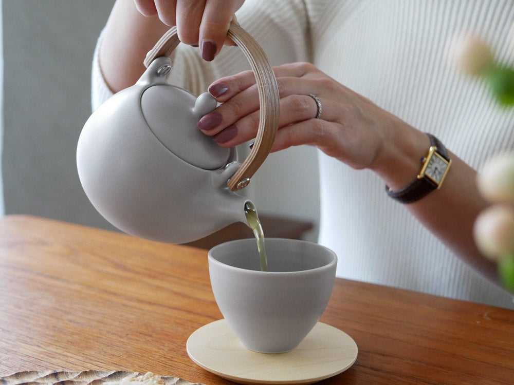 サリュー結YUI白磁製土瓶急須とティーカップセット