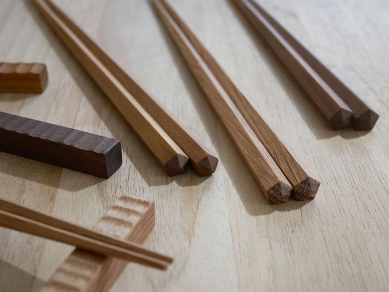 ウォルナット製のHinata Life箸置き