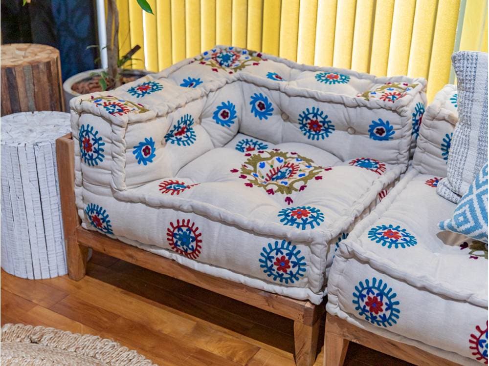 アデペシュのパッチワーク模様ブロックマルチソファ