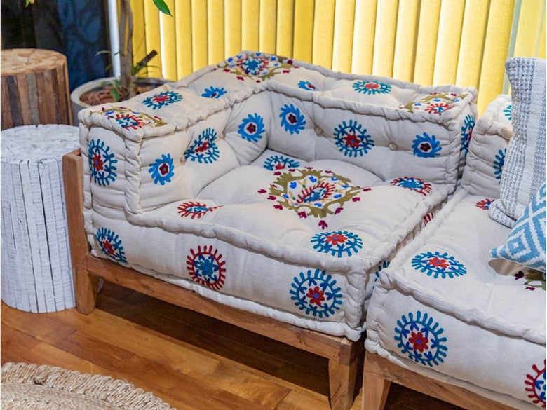 アデペシュのパッチワーク模様ブロックマルチソファ