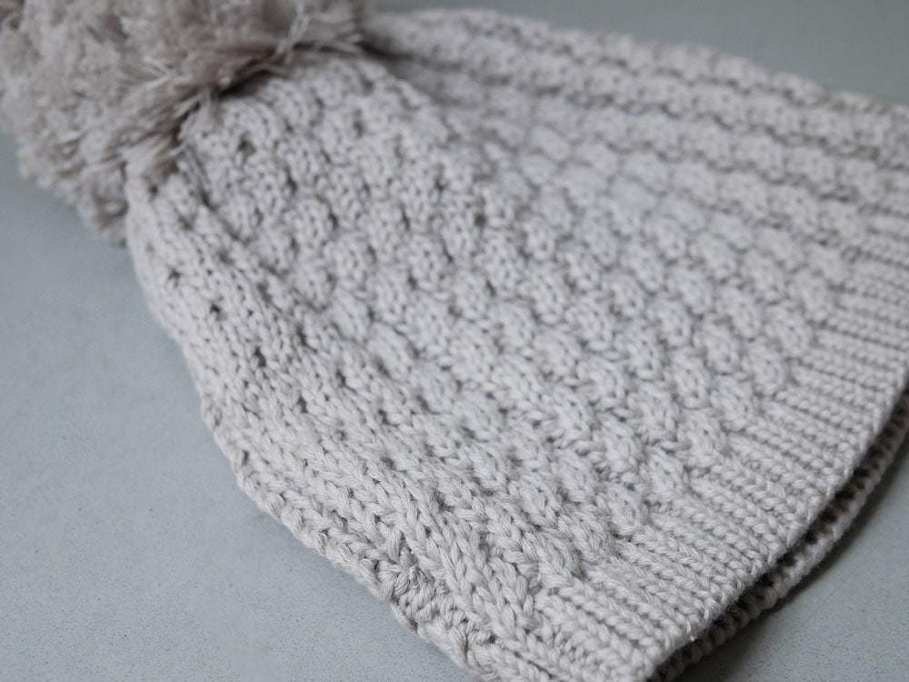 ロンドンポタリ―白いオリジナルティーコージー