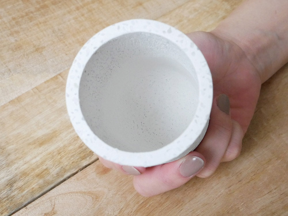 soilブランドの珪藻土トゥースブラッシュスタンド