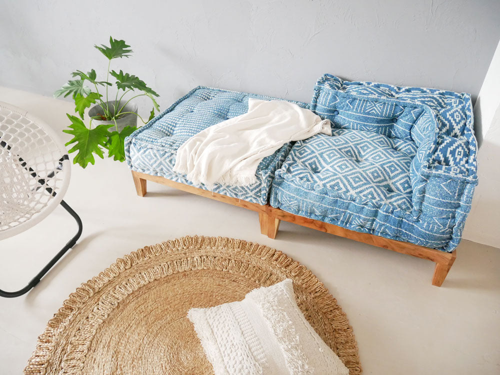 アデペシュのブロックマルチソファとオットマン