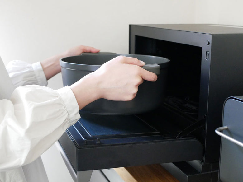 GREENPANグリーンパン フェザーウェイト ココット ラウンド鍋とポットホルダー2個