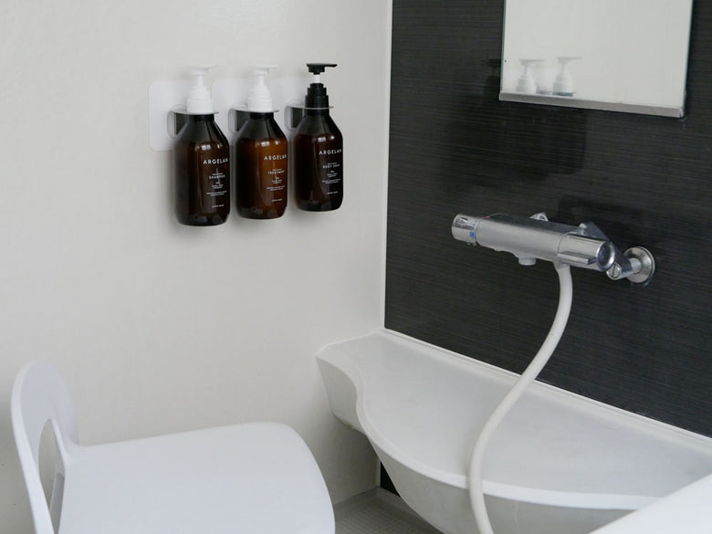 Otelの壁取り付け式ソープボトルホルダー