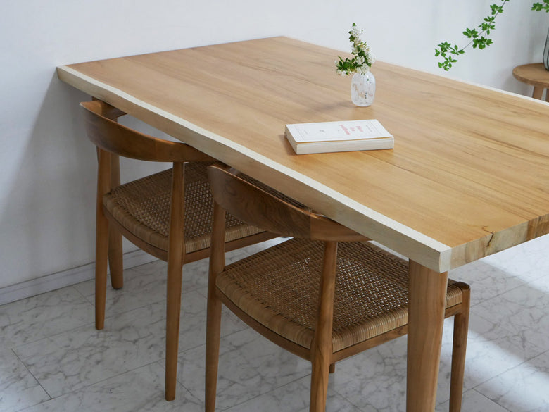 Sunflower Rattanのチーク無垢材ダイニングテーブル160cm