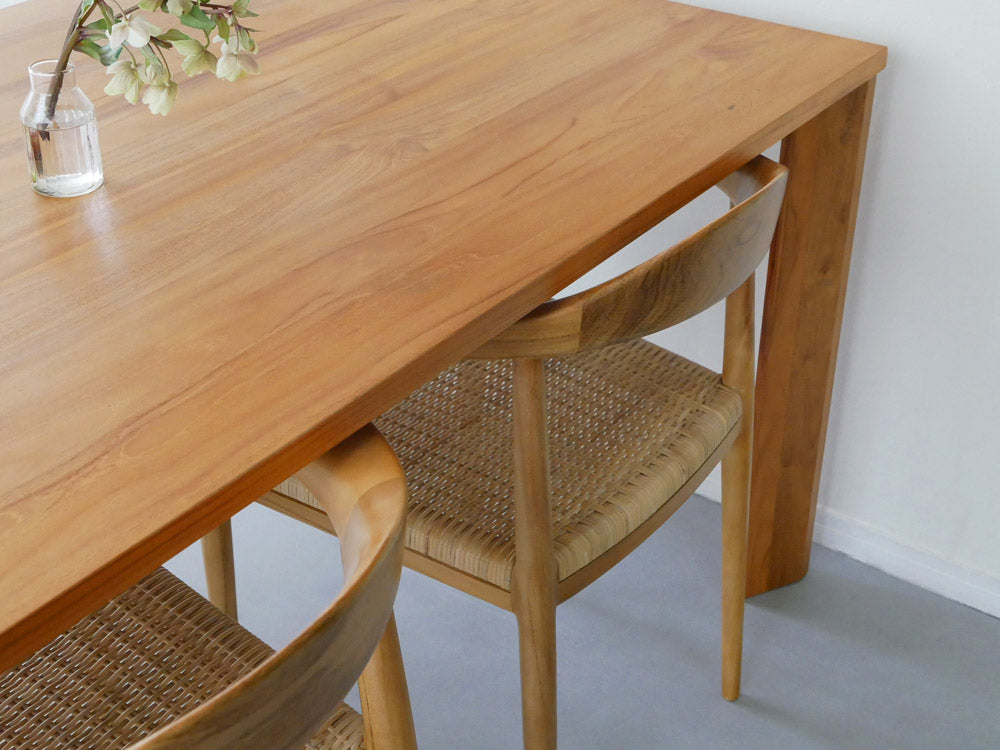 サンフラワーラタン製IDENTITYチークダイニングテーブル160cm