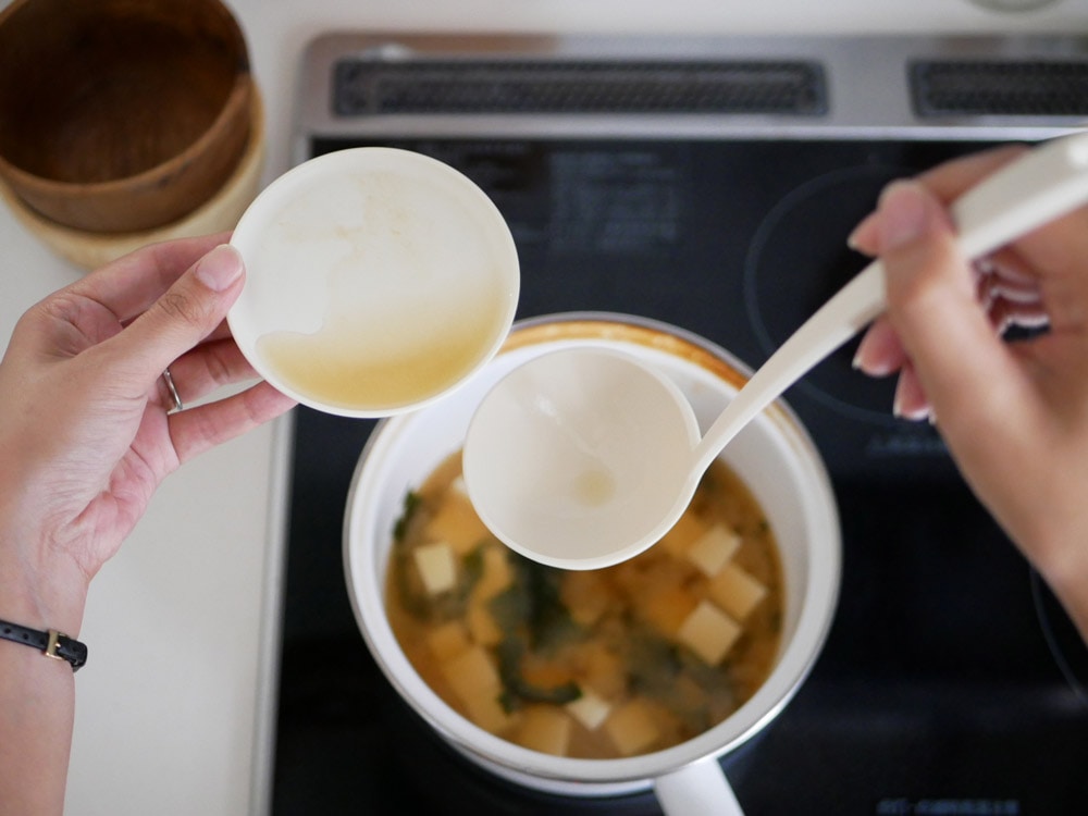 プラスディーのタテオタマボウルにスープが入っています