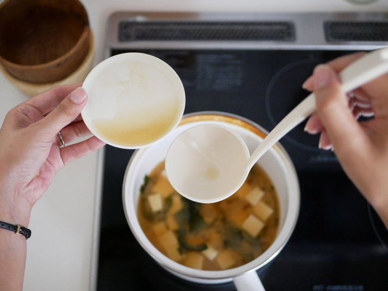 プラスディーのタテオタマボウルにスープが入っています