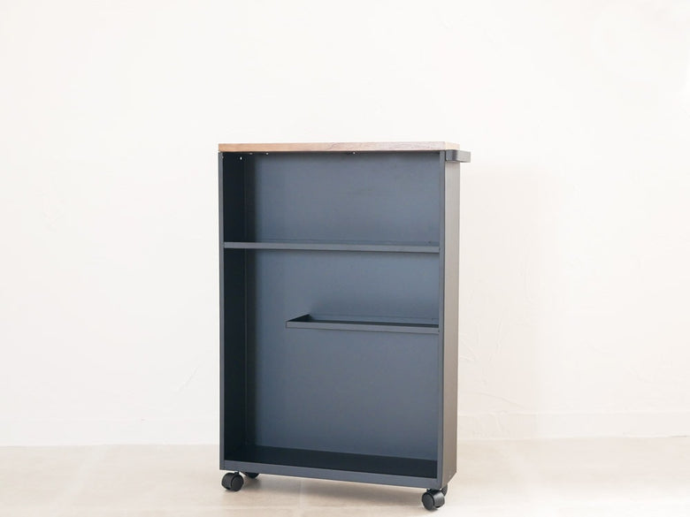 スチールと木材のハンドル付きスリムトイレラック