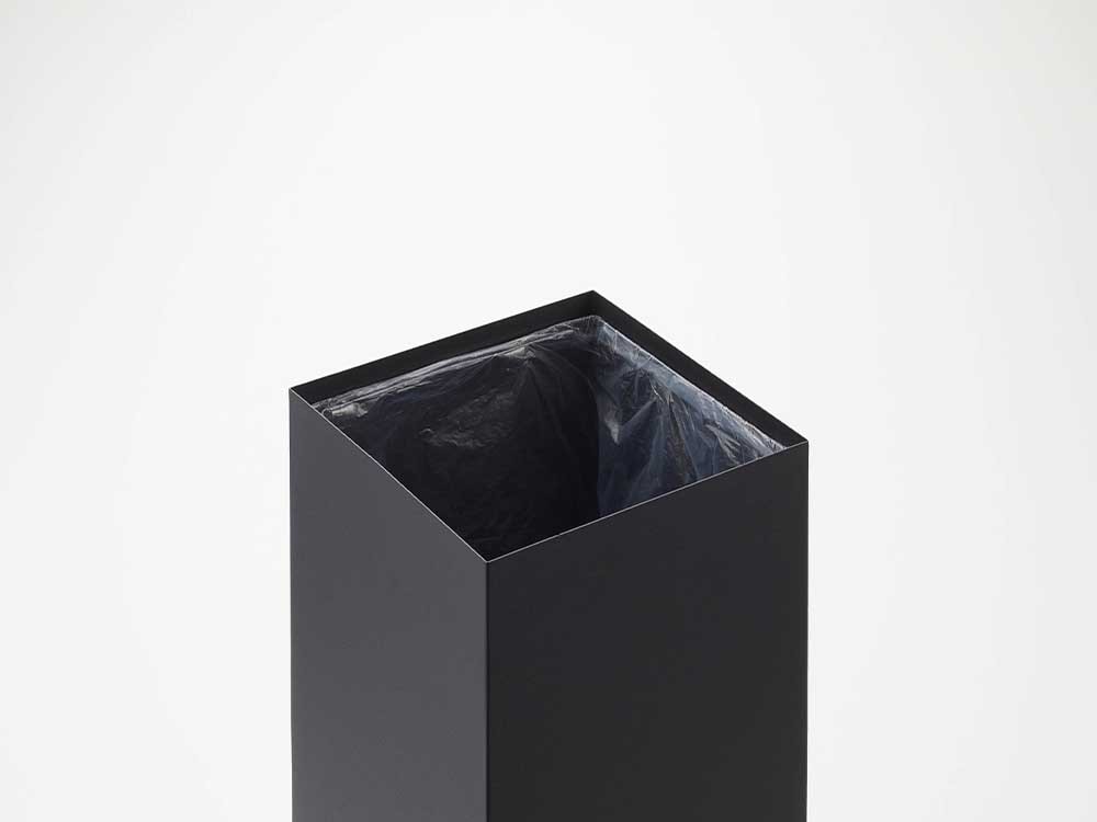 RINトラッシュカンのスチール製円筒型デザイン