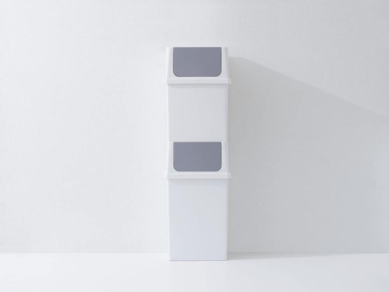白色プラスチック製フロントオープンデザインのゴミ箱