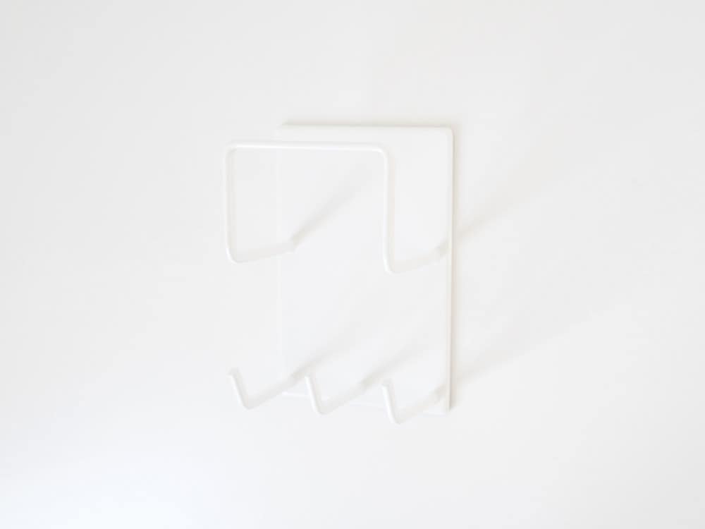 白いマグネットバスルームクリーニングツールホルダー