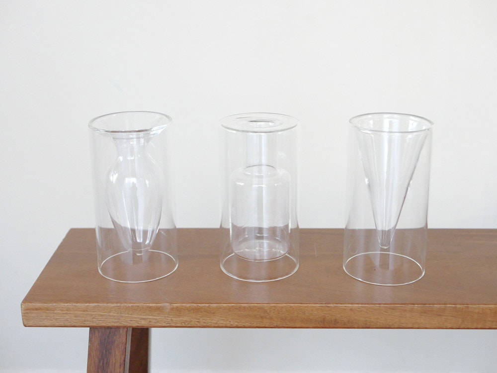 POSH LIVINGのフロートベースガラス。透明なシリンダー型ハイボールグラスで、高さ15cm、直径8cmのガラス製ドリンクウェア