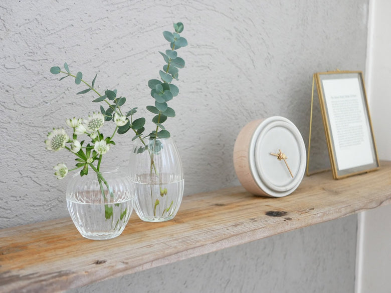 ホーンプリーズメイドのリサイクルガラス製フラワーベース